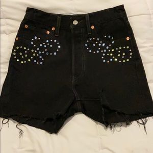 NWOT Levi’s rib cage shorts with studs